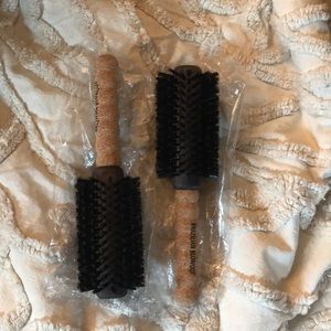 2 Brazilian blowout brushes